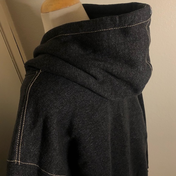 21 Pro USA Sweater - Picture 2 of 6